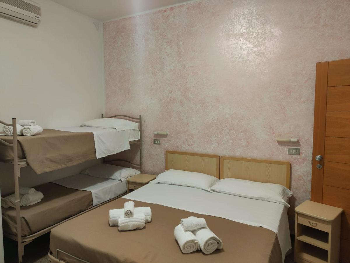 Hotel Gioiella Rimini Dış mekan fotoğraf