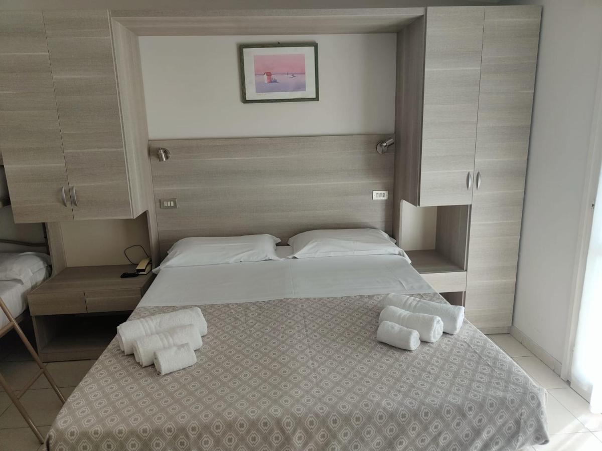 Hotel Gioiella Rimini Dış mekan fotoğraf