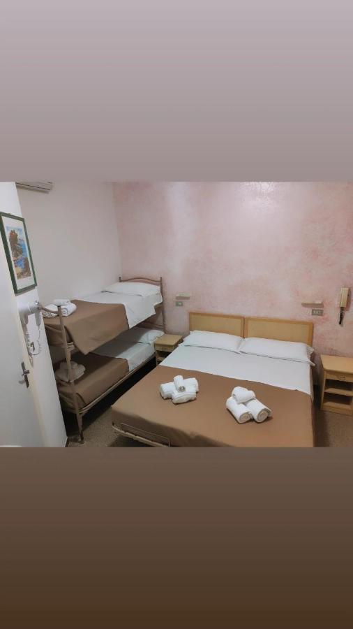 Hotel Gioiella Rimini Dış mekan fotoğraf