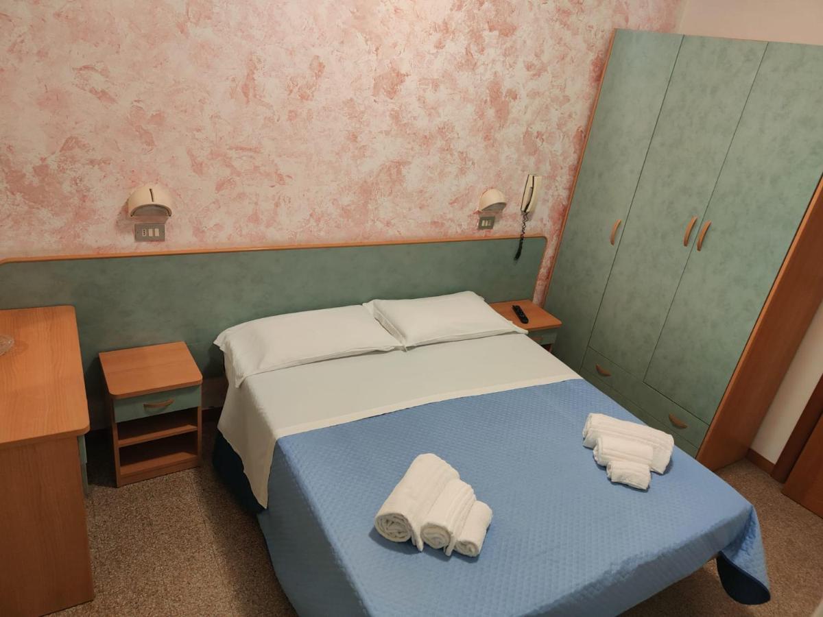 Hotel Gioiella Rimini Dış mekan fotoğraf
