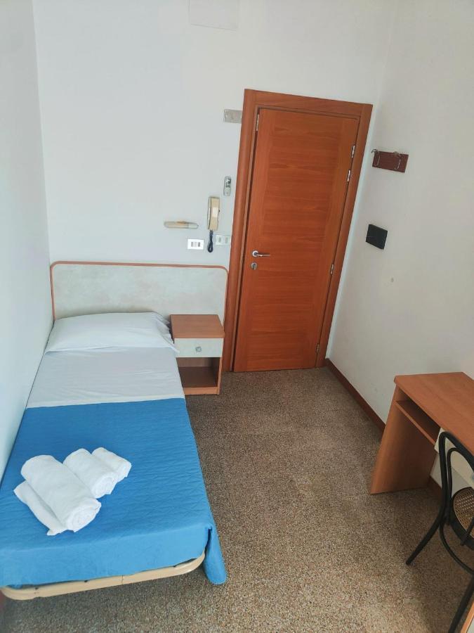 Hotel Gioiella Rimini Dış mekan fotoğraf